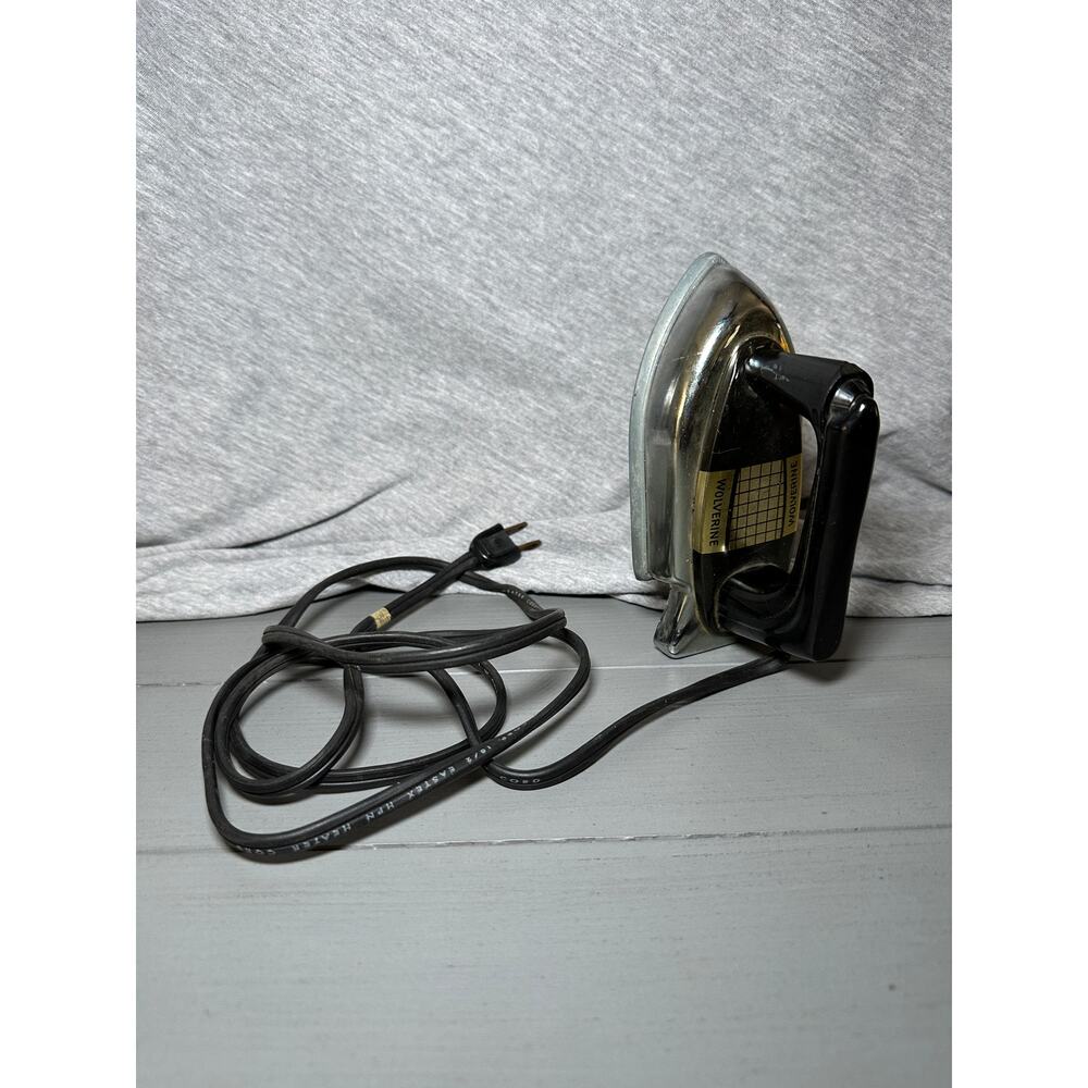 Vintage 1950's Wolverine "Sunny Suzy" Child’s Real Electric Iron